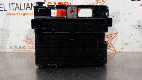 Foto 2ª: Caja Reles Fusibles Peugeot 307 XR 109CV 80KW [NFU] (2002)