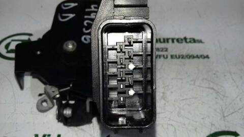 Foto 3ª: Cerradura Puerta Delantera Derecha Ford Focus 1.6 TDCI CAT BERLINA 109CV 80KW [G8DB] (2010)