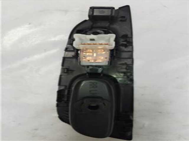 Foto 3ª: Botonera Elevalunas Nissan X-Trail 2.0 ACENTA [2 0 LTR. - 130 KW DCI DIESEL CAT] 177CV III T32) 04.2014 )