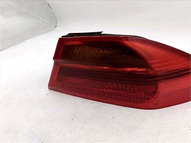 Foto 2ª: Piloto Trasero Derecho Bmw Serie 3 315 2.0 320D [2.0 LTR. - 120 KW 16V DIESEL]