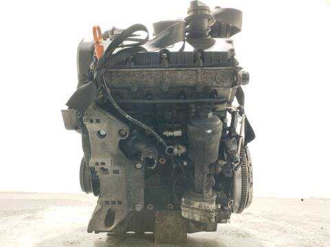 Foto 2ª: Despiece Motor Volkswagen Transporter 1.9 TDI 85CV 63KW FURGONETA [AXC] (2004)