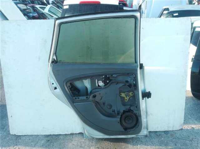 Foto 2ª: Puerta Trasera Izquierda Seat Toledo 1.9 TDI [BJB]