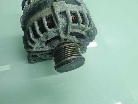 Foto 4ª: Alternador Nissan Pulsar ACENTA 110CV 81KW [K9K 636] (2015)