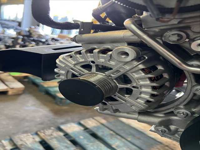 Foto 3ª: Alternador Rolls Royce Cullinan 571 - 600 CV [N74B68A N74] (2022)