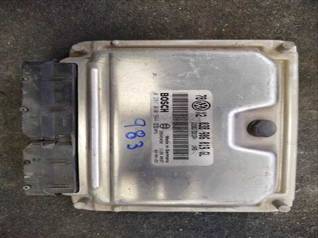 Foto 1ª: Centralita Motor ECU Volkswagen Passat BERLINA (2000)