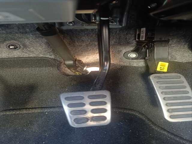 Foto 1ª: Pedal Freno Kia Stonic TECH 101CV 74KW