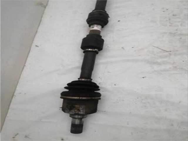 Foto 3ª: Transmision Delantera Derecha Kia Carens 1.7 BASIC [1 7 LTR. - 85 KW CRDI CAT] 116CV