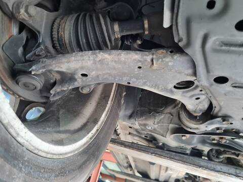 Brazo Suspension Delantero Derecho Mazda CX7 ER) LUXURY