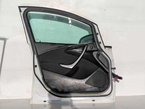 Foto 2ª: Puerta Delantera Izquierda Opel Astra SELECTIVE 110CV 81KW (2015)