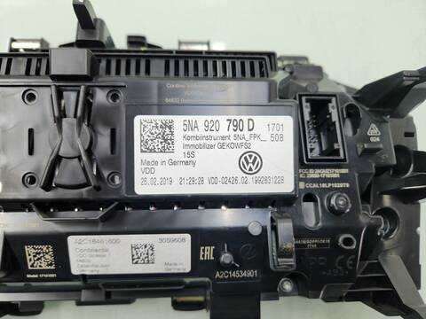 Foto 2ª: Cuadro de Instrumentos Volkswagen Tiguan ADVANCE 4MOTION BMT 150CV 110KW [DFGA] (2019)