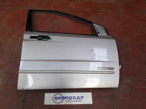 Foto 1ª: Puerta Delantera Derecha Ssangyong Kyron 2.0 XDI 141CV 104KW [D20DT] (2007)