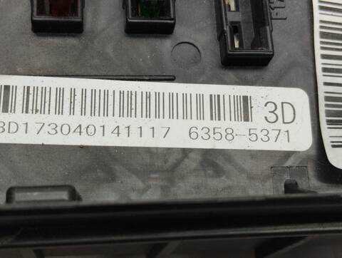 Foto 3ª: Caja Reles Fusibles Audi Q3 ATTRACTION 120CV 88KW [DFT] (2018)