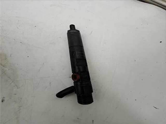 Foto 2ª: Inyectores Renault Clio 1.5 DYNAMIQUE [1.5 LTR. - 63 KW DCI DIESEL CAT] [K9K 766]