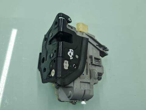 Cerradura Puerta Delantera Derecha Audi Q7 3.0 TDI 176KW) 239CV