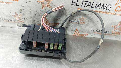 Foto 2ª: Caja Reles Fusibles Citroen C4 LX PLUS PICASSO 109CV 80KW [9HZ] (2010)