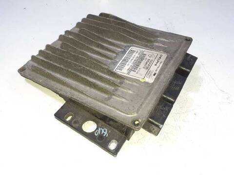 Foto 1ª: Centralita Motor ECU Renault Kangoo ALIZE 65CV 48KW [K9K704] (2006)