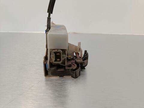 Foto 3ª: Cerradura Puerta Delantera Izquierda Renault Clio 1.2 16V ALIZE 80CV 59KW [F9Q H7] (2000)
