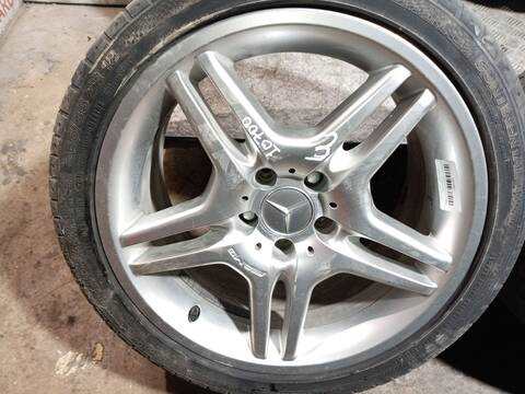 Foto 4ª: Juego LLantas Mercedes Clase E 180 E 55 AMG KOMPRESSOR 211.076) 476CV 350KW [M 113.990] (2004)