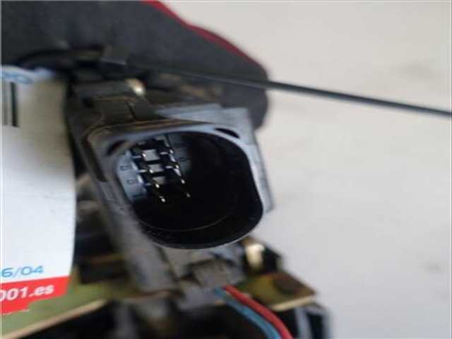 Foto 3ª: Cerradura Puerta Delantera Derecha Volkswagen Golf 1.8 BERLINA 125CV 92KW [AGN] (1999)