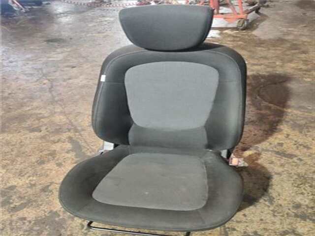 Foto 2ª: Asiento Delantero Derecho Hyundai i20 1.2 [G4LA]