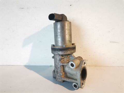 Foto 1ª: Valvula EGR Hyundai i30 CLASSIC 1.6 CRDI CAT 1582 CM3) 116CV (2011)