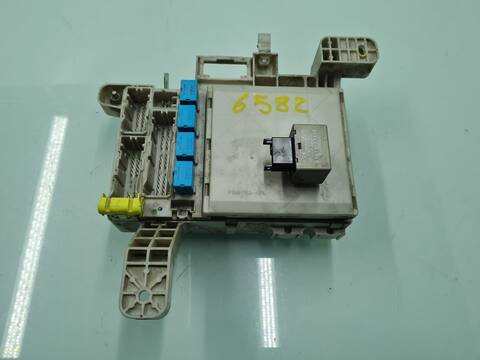 Caja Reles Fusibles Toyota Land Cruiser 3.0 D4-D VXL 166CV 122KW