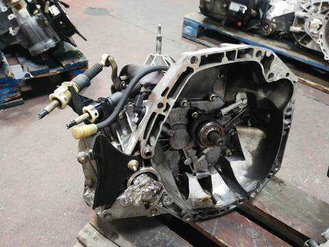 Foto 1ª: Caja Cambios Renault Clio K4J780 (2006)