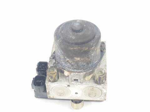 Foto 2ª: Abs Toyota Land Cruiser D4-D VX 5-PTAS.) 130CV 97KW (1996)