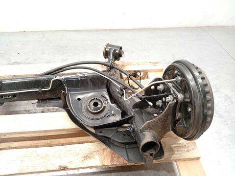 Foto 3ª: Puente Trasero Dacia Sandero 1.0 TCE 90 ECO-G 91CV 67KW [H4D480] (2025)