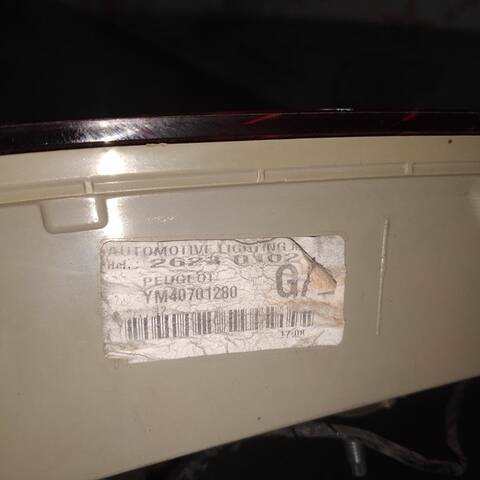 Foto 2ª: Piloto Trasero Izquierdo Peugeot RCZ VERSION INDEFINIDA