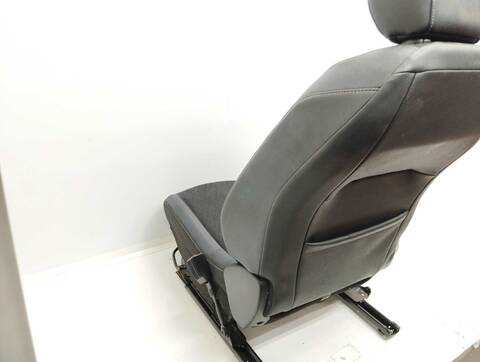 Foto 3ª: Asiento Delantero Derecho Opel Corsa EDITION 101CV 74KW [HN05] (2019)