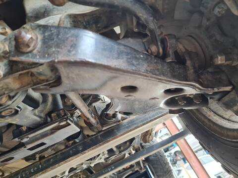 Brazo Suspension Delantero Izquierdo Nissan Terrano 2.7 TDI 4WD 125CV 92KW