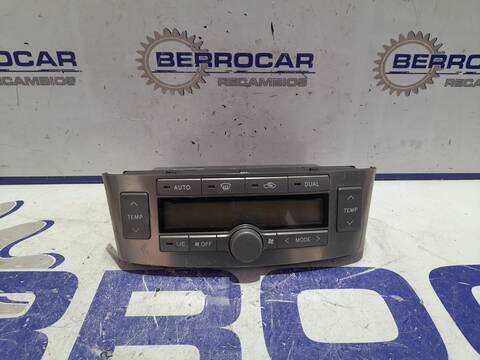 Foto 1ª: Mando Climatizador Toyota Avensis 1.8 16V CAT BERLINA 129CV 95KW [1ZZFE] (2004)