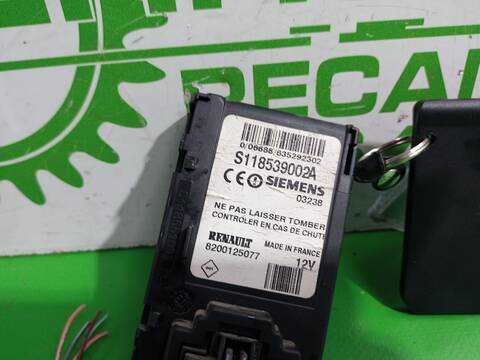 Foto 3ª: Motor de Arranque Renault Scenic 1.6 16V 113CV 83KW [K4M761] (2003)