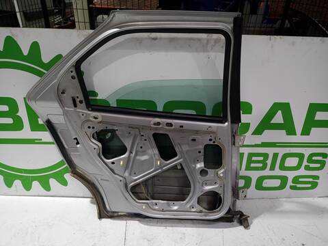 Foto 3ª: Puerta Trasera Izquierda Citroen Xsara 1.9 D SX BERLINA 68CV 50KW [DJYXUD9A] (1998)