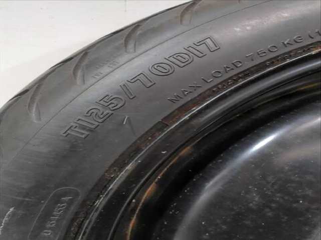 Foto 3ª: Neumatico Toyota Auris 1.33 DUAL-VVTI NRE150_) 101CV [1NR-FE] (2006)