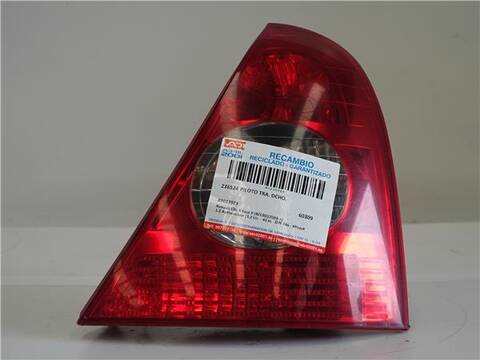 Piloto Trasero Derecho Renault Clio 1.2 AUTHENTIQUE 58CV 43KW
