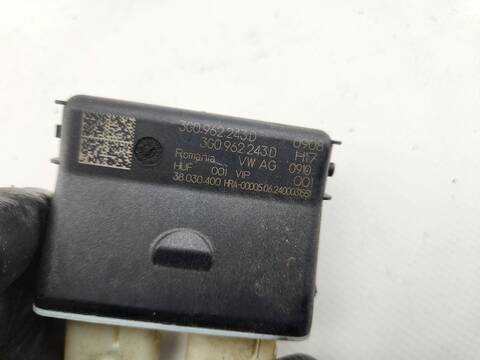 Foto 3ª: Centralita Motor ECU Volkswagen Passat R-LINE 4 MOTION 193CV [DXNB] (2024)