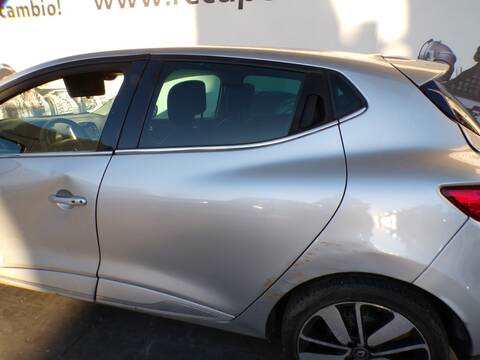 Foto 1ª: Puerta Trasera Izquierda Renault Clio H4B4 (2016)