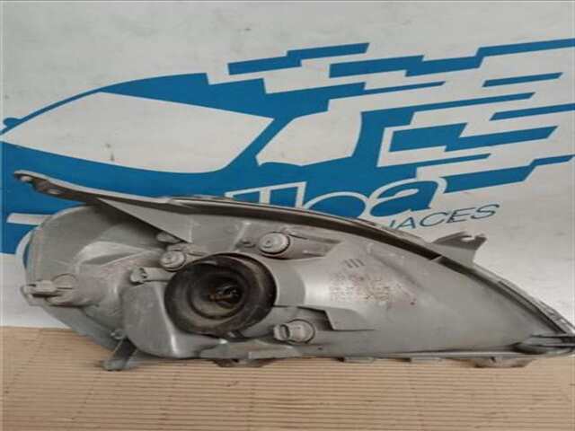 Foto 2ª: Faro Izquierdo Toyota Yaris 1.4 D-4D [1ND-TV]