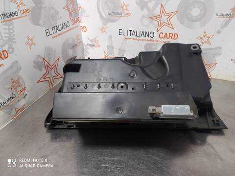 Foto 4ª: Guantera Volkswagen Polo ADVANCE 90CV 66KW [CAY] (2012)