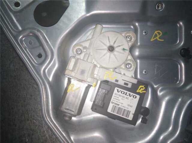 Foto 3ª: Elevalunas Eléctrico Trasero Izquierdo Volvo V50 1.8 F KINETIC [1.8 LTR. - 92 KW FLEXIFUEL CAT] [B4184S11]
