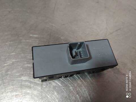 Foto 3ª: Botonera Elevalunas Volkswagen Polo ADVANCE 90CV 66KW [CAY] (2012)