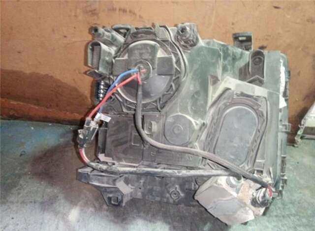 Foto 3ª: Faro Izquierdo Land Rover Range 3.0 TD6 HSE [3.0 LTR. - 130 KW TD6] [306D1]