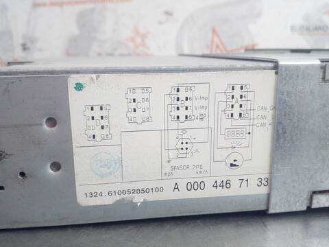 Foto 4ª: Sistema Audio Radio CD Mercedes Sprinter 2.2 CDI CAT 129CV 95KW CAJA CERRADA (1999)