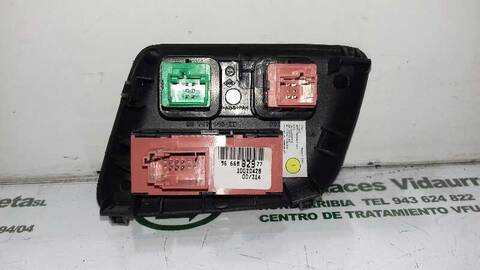 Foto 2ª: Mando Multifuncion Citroen C4 SPORT 112CV 82KW [9HR] (2011)