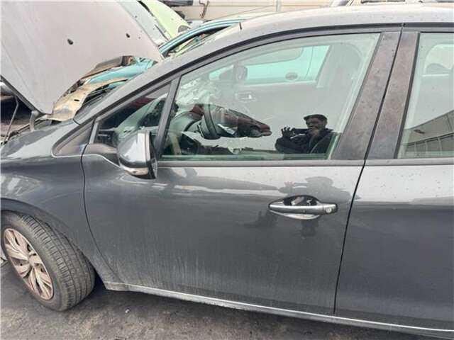 Foto 2ª: Puerta Delantera Izquierda Peugeot 208 1.2 ACTIVE [1.2 LTR. - 60 KW 12V VTI] [HM01]