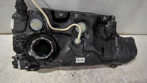 Foto 2ª: Deposito de Combustible Volkswagen T-Roc 1.6 TDI 115CV [DGTE] (2017)