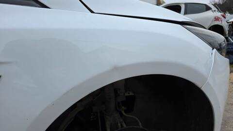 Foto 2ª: Aleta Delantera Derecha Ford Focus ST-LINE R B 125CV 92KW (2014)
