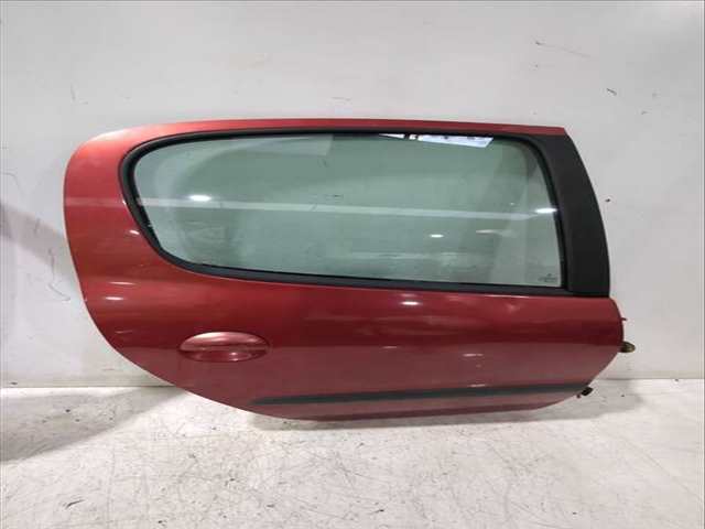 Foto 2ª: Puerta Trasera Derecha Peugeot 206 1.4 HDI ECO 70 HATCHBACK 68CV 50KW [8HX (DV4TD),8HZ (DV4TD)] (2005)